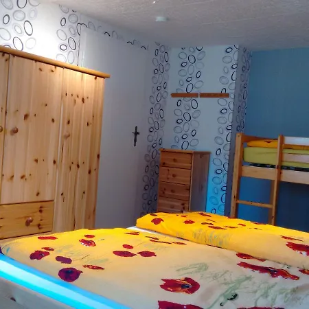 Comfy Bungalow In Fuhlendorf With Terrace Barbecue Garden בית נופש *