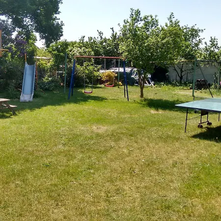 בית נופש Comfy Bungalow In Fuhlendorf With Terrace Barbecue Garden *